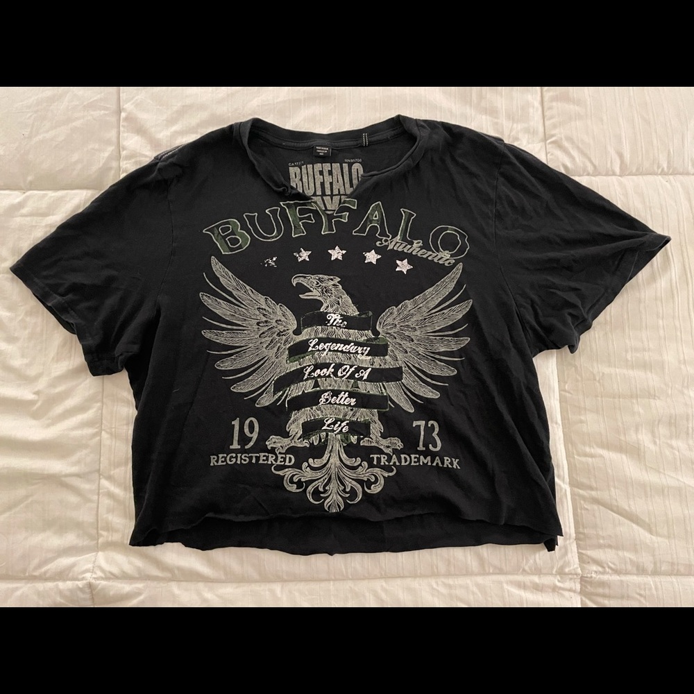 Black crop tshirt